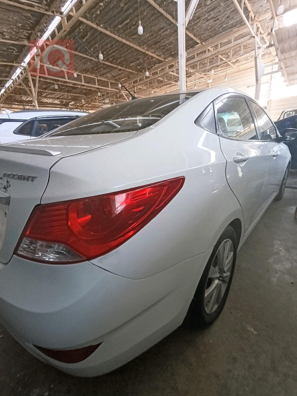 هیوندای ئەکسنت